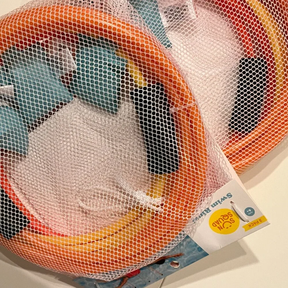 Swing Rings- Swim Through Them!  (2 Packs / 3 Rings Per Pack)  (new)‎ (kids)